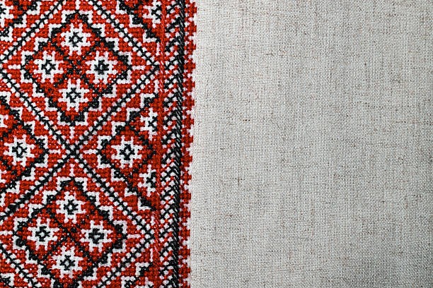 The Return to Simplicity in a Complex Fashion World